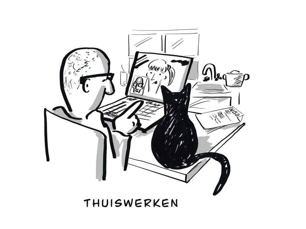 Lijntekening van een man achter zijn laptop met een zwarte kat op het bureau.